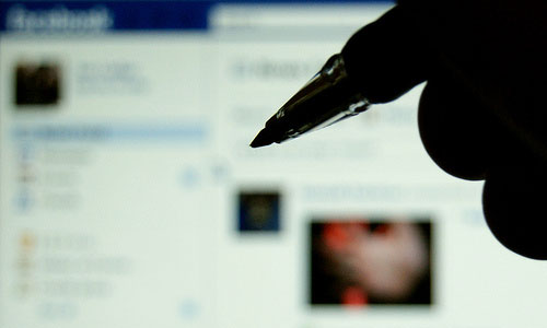 Smart and Witty Facebook Statuses You Can Use