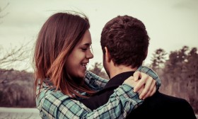 6 Sweet Things to do for Your Girlfriend to Brighten Her Mood