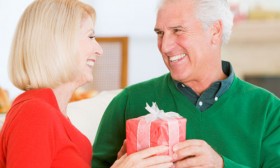 6 Christmas Gift Ideas for Women Over 40