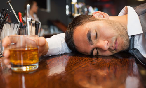 7 Downsides to Consuming Alcohol